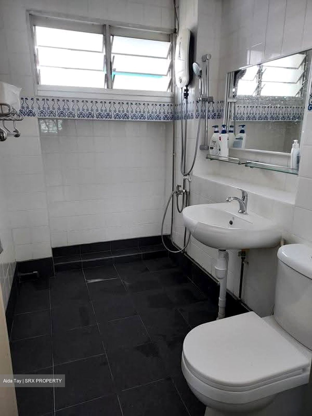 Blk 710 Jurong West Street 71 (Jurong West), HDB Executive #637729381